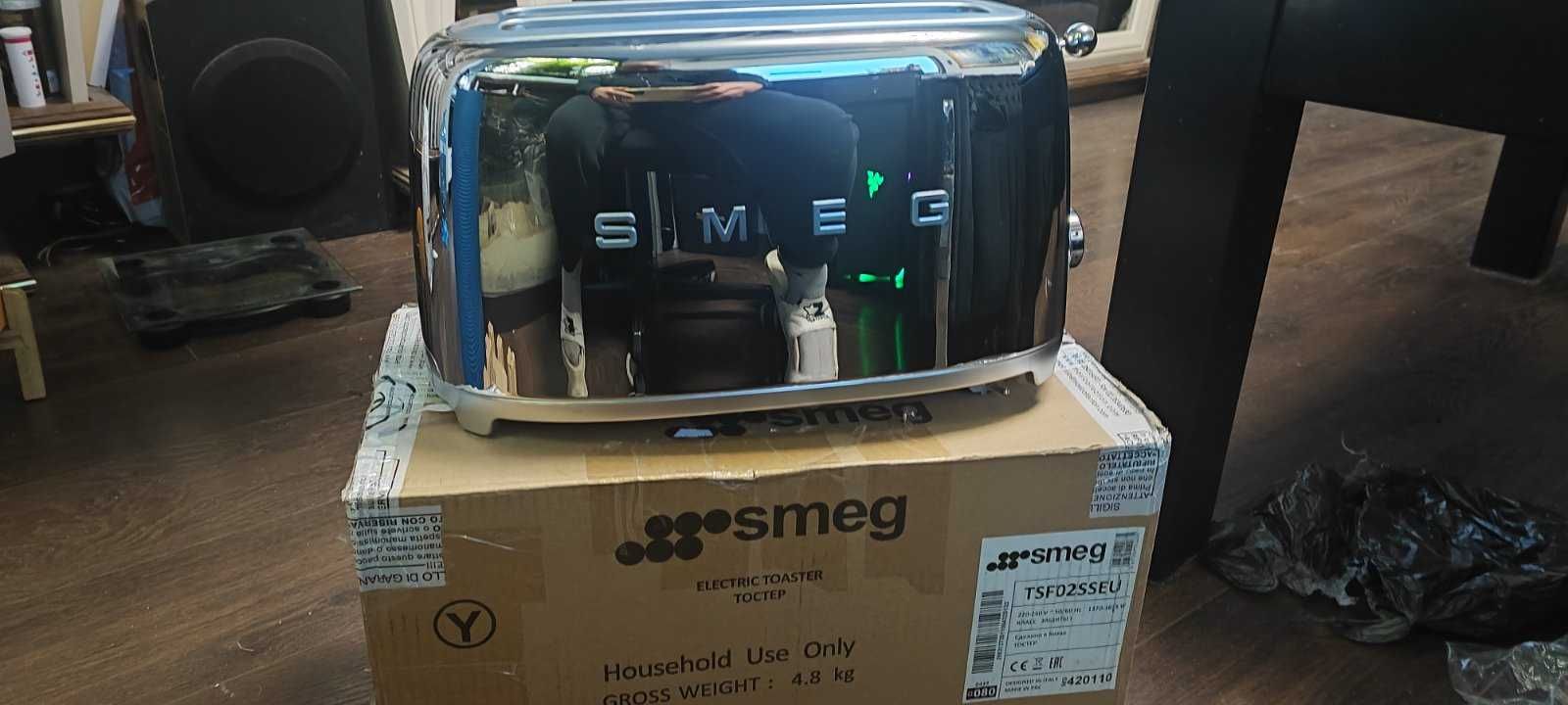 Тостер SMEG TSF02