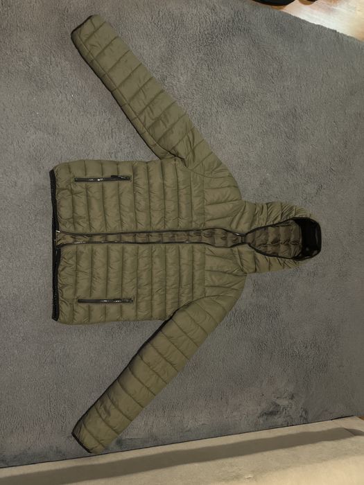 Продавам ново есенно яке