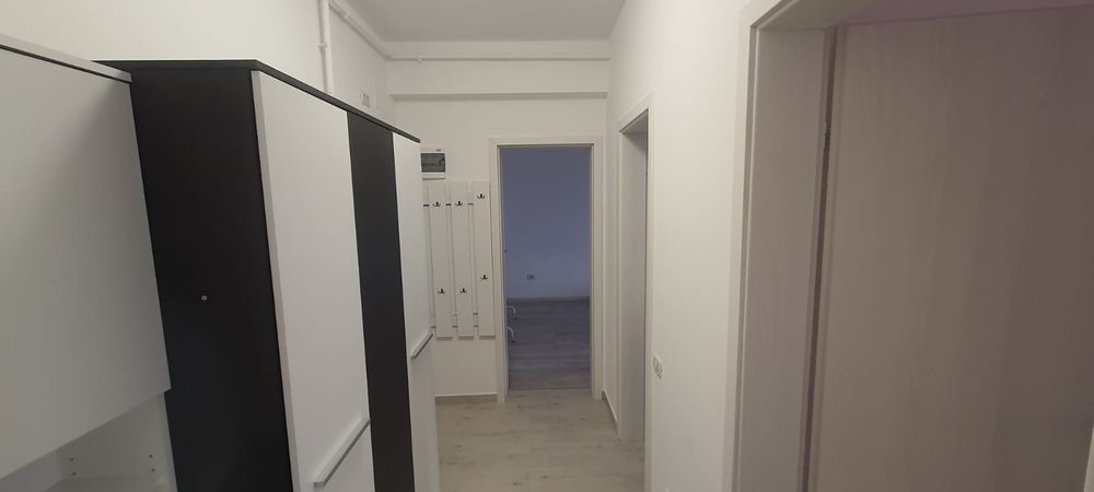 Inchiriez apartament 2 camere,decomandat- sos.Salaj- targ Pucheni