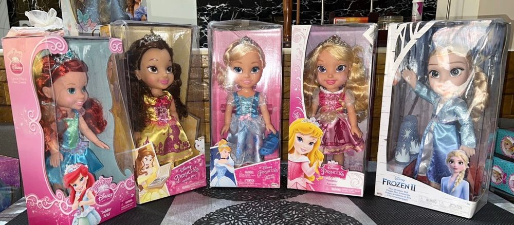 Vind diferite jucarii