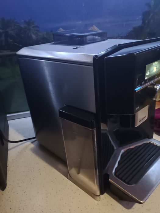 Кафемашина Siemens eq9 s300