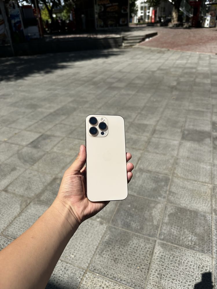 Boʻsh tolov 15%/ iphone 16 pro Max (100%)