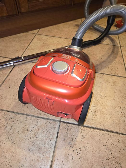 Прахосмукачка Rowenta compact ergo citronic