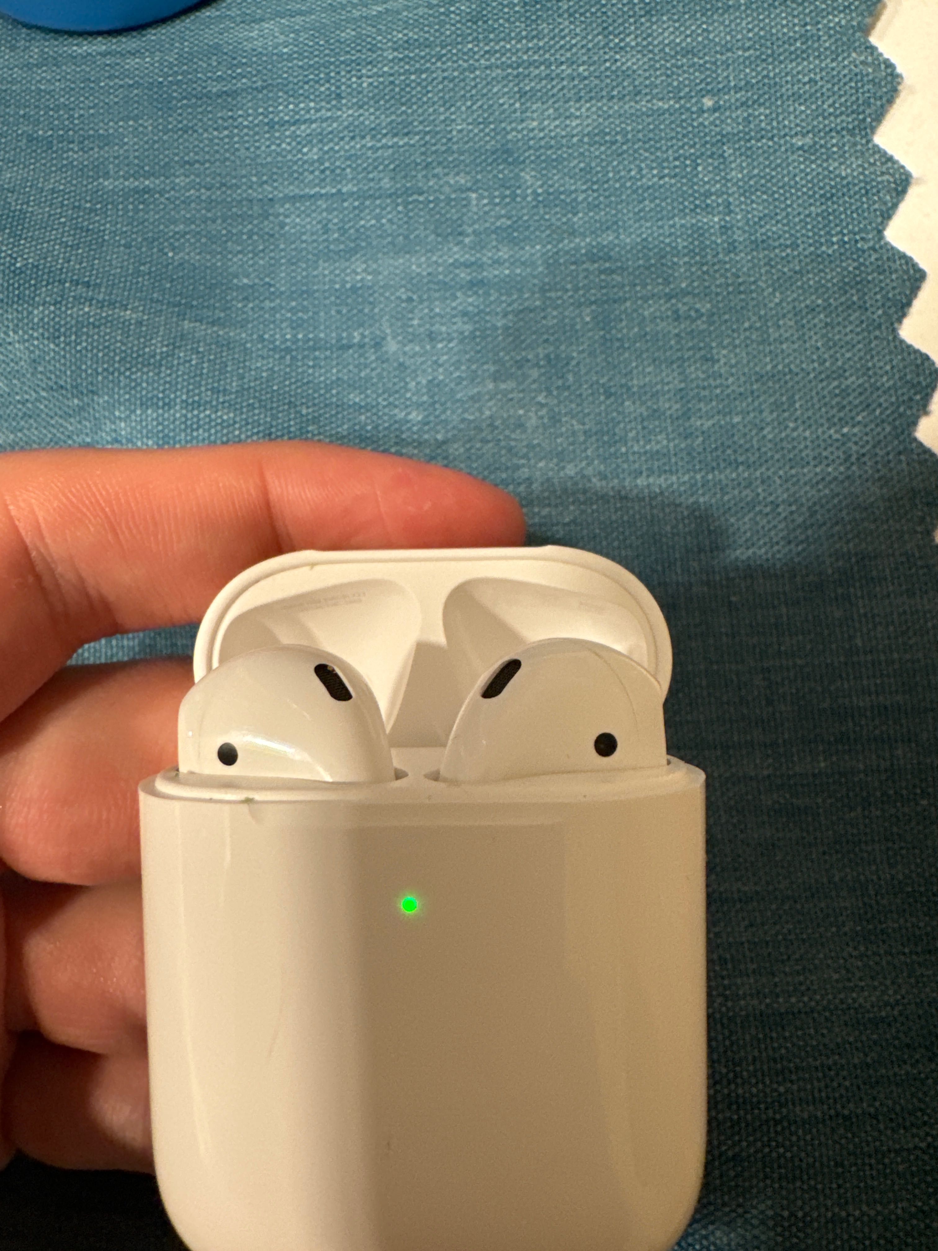 Air pods generation 1