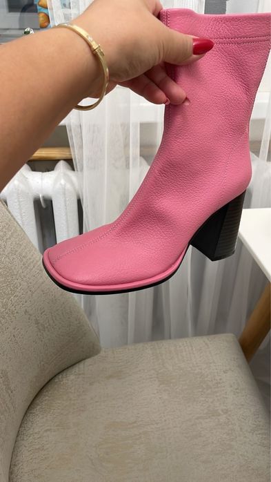 Новые сапоги бренд mango