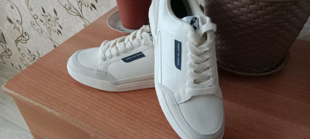 Кроссовки мужские