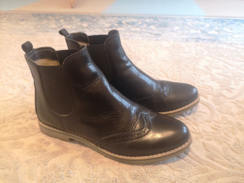 Botine piele naturala mărime 38