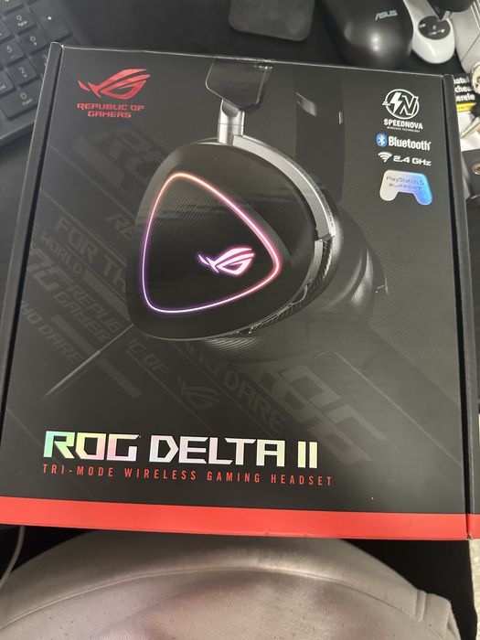 Casti Asus Rog Delta II