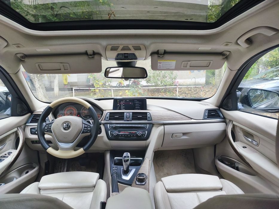 BMW Seria 3 F30 320d Full Option Automat