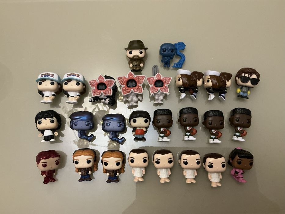 Продаю!!! фигурку очень странные дела