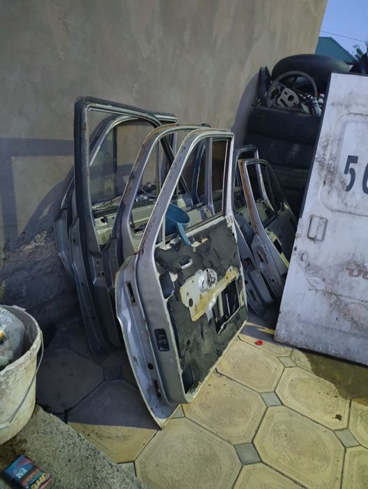 Двери на волгу 3110