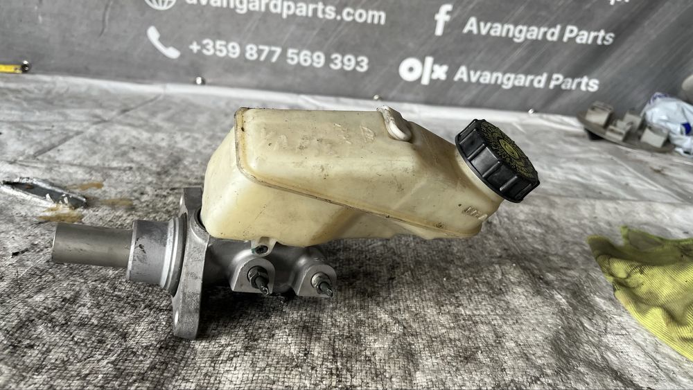 Toyota Yaris 1.3 спирачна помпа