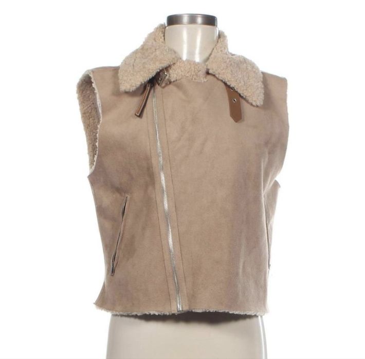 Зимен елек в бежаво букле