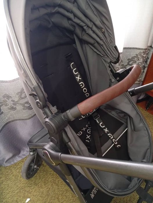 Продаётся детская коляска