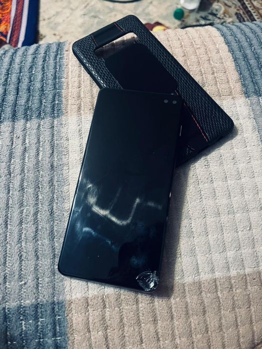 Самсунг s 10 плюс