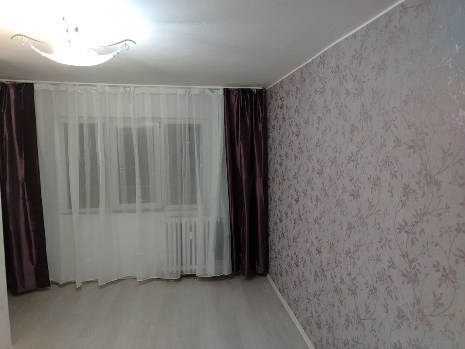 Proprietar garsoniera 17m et3