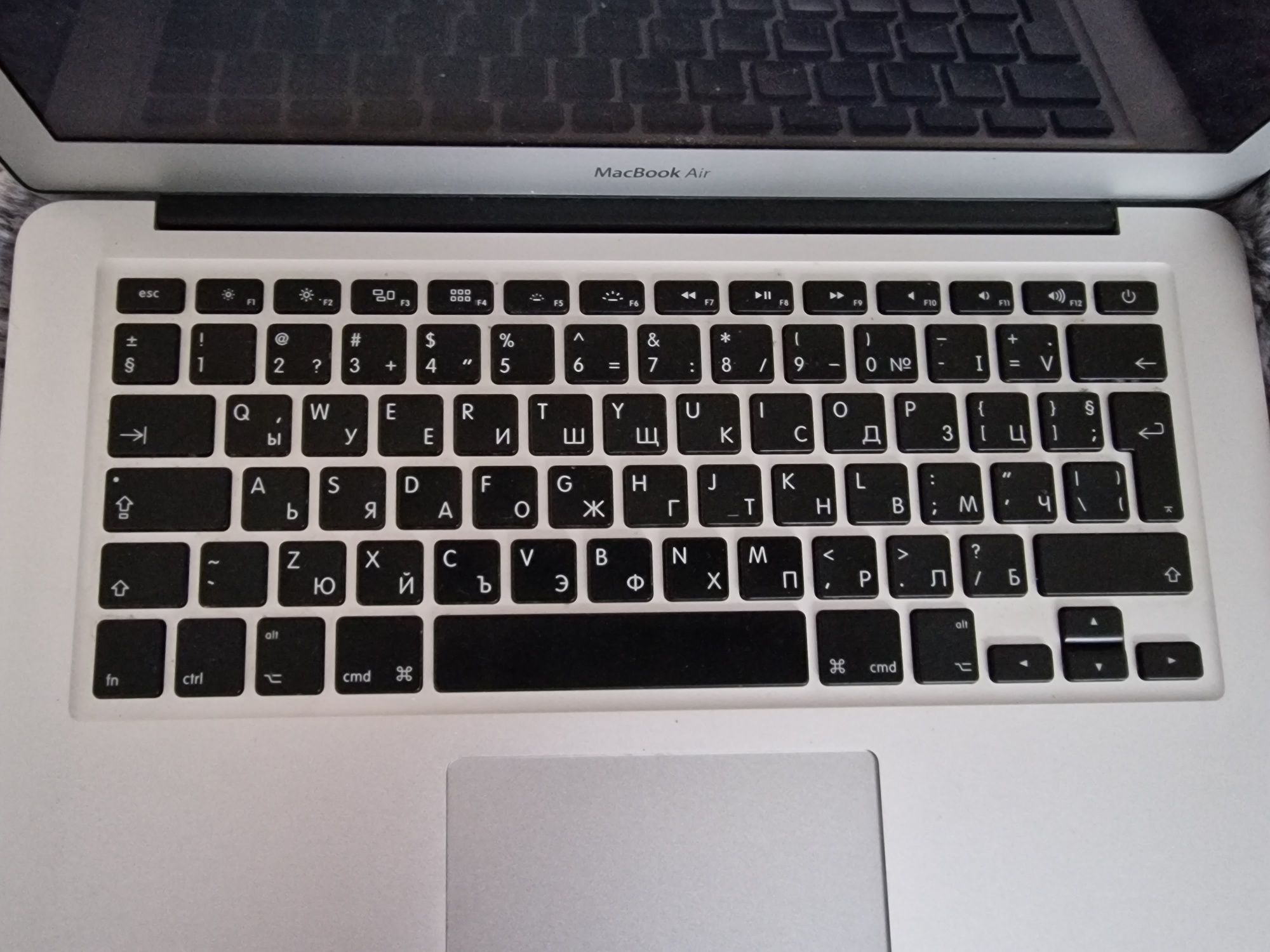 MacBook Air 13inch (Early 2015) RAM 4GB+ чанта