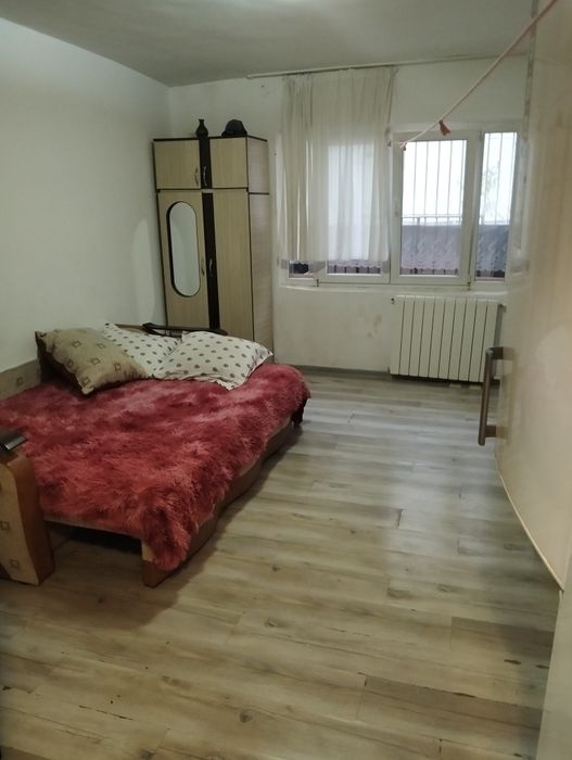 De închiriat garsonieră