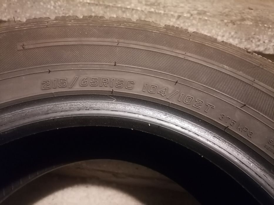 Гуми за бус 215/65/15C