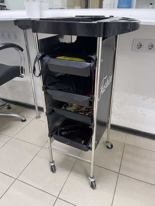 Парикмахерский помощник