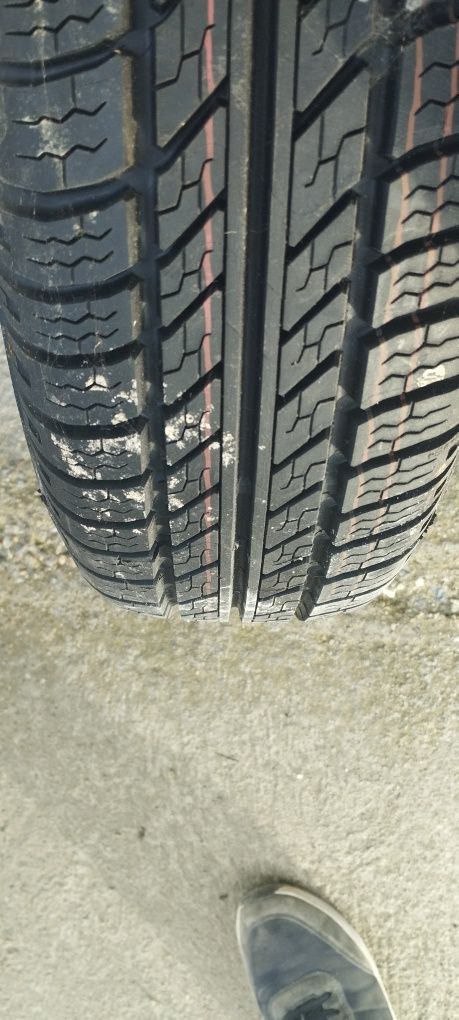 Два комплекта зимни гуми R13