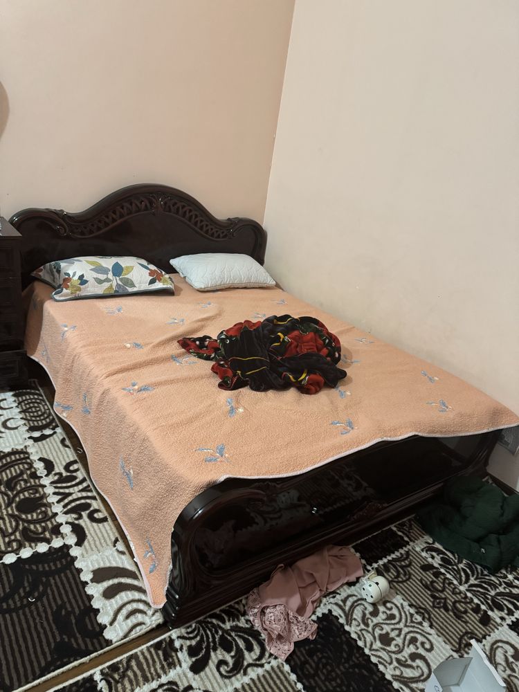 Arzon Mebel sotiladi tezda!