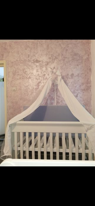 Patut cu saltea si masa de schimbat scutece