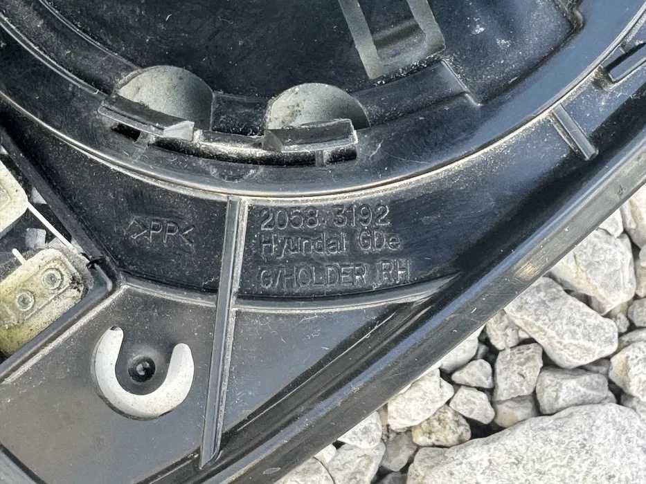 Стъкло за дясно огледало Hyundai I40