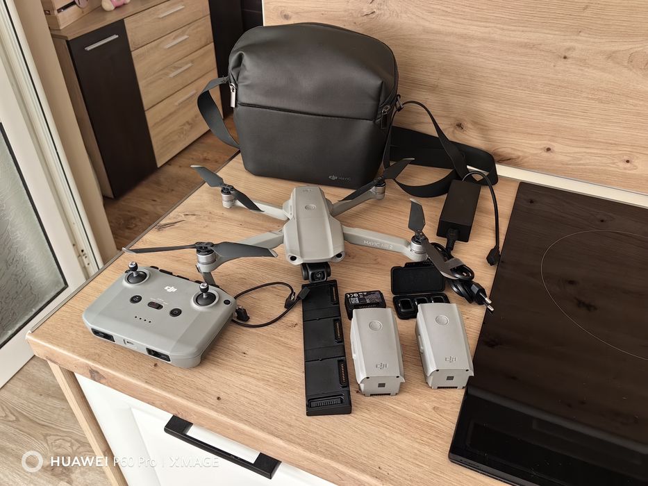 Дрон DJI MAVIC AIR 2 Fly More Combo