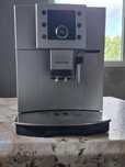 Кафеавтомат  Delonghi ESAM5400 кафе машина