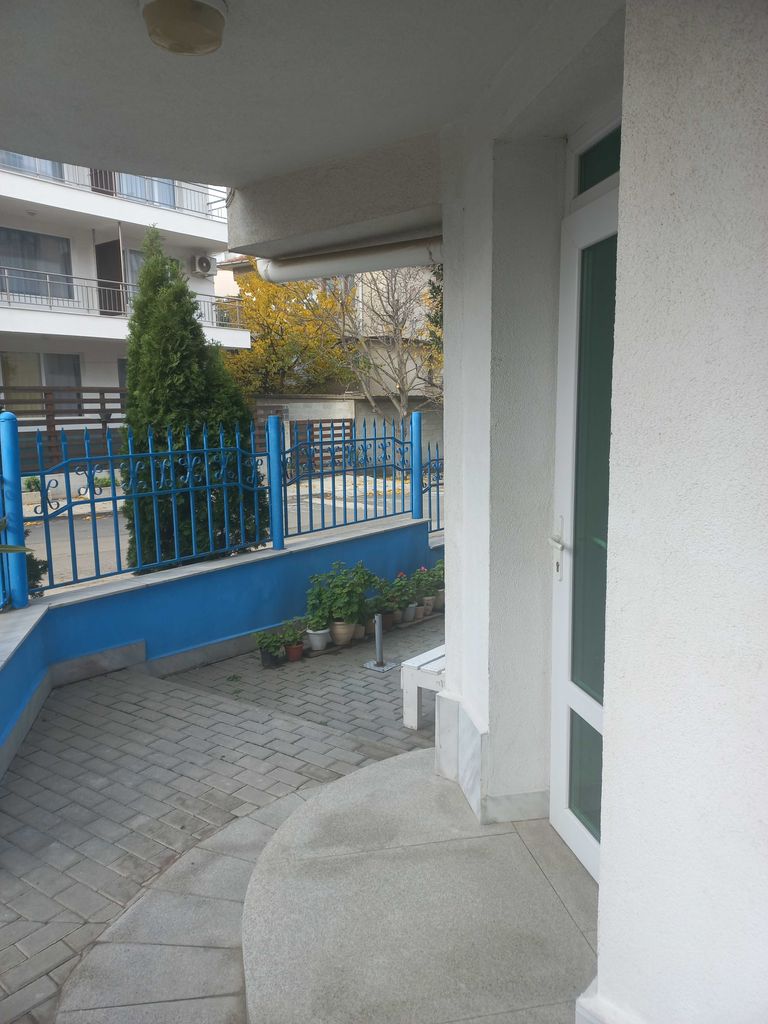 Продава се Заведение в Черноморец - 24 кв.м за 1459 €/кв.м - Снимка #1