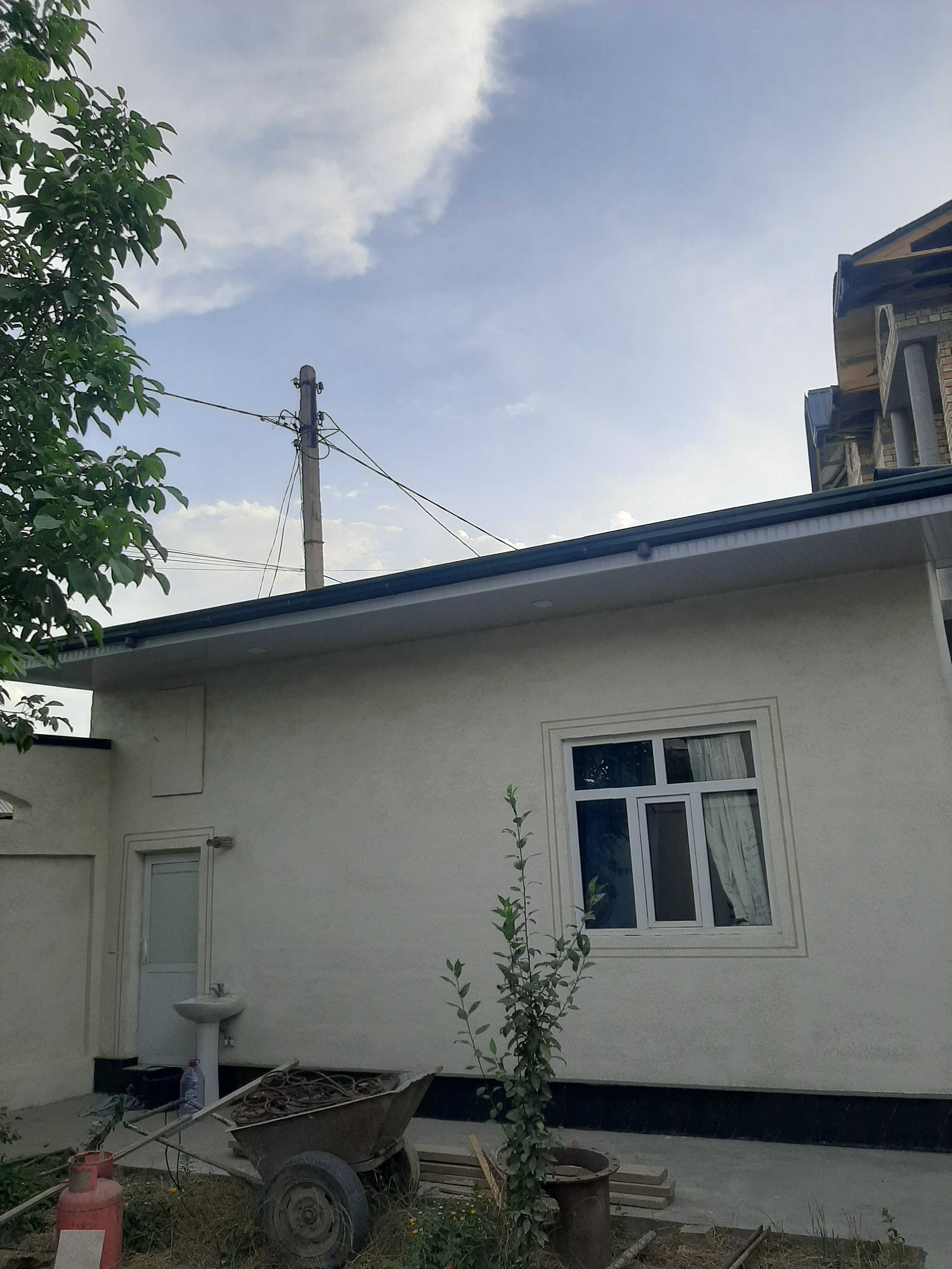 Uy sotiladi (uchastka)