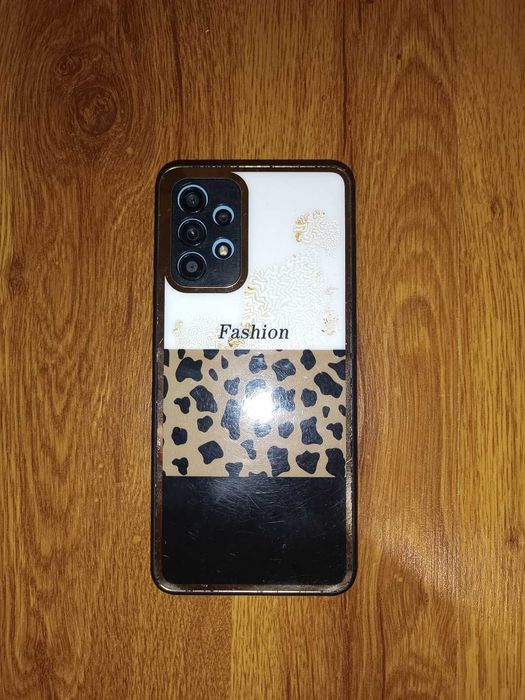 Продавам Самсунг А32