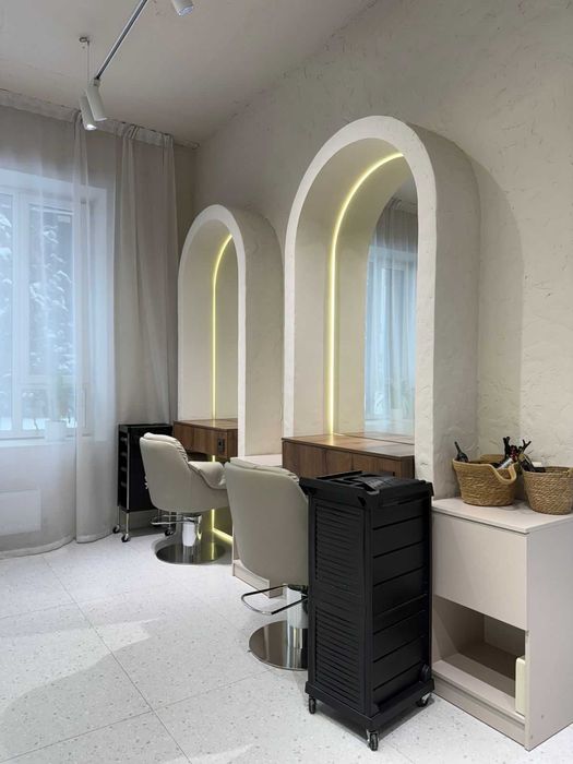 Сдается место парикмахера в аренду в салоне красоты