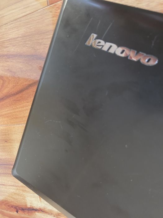 Laptop Lenovo g585