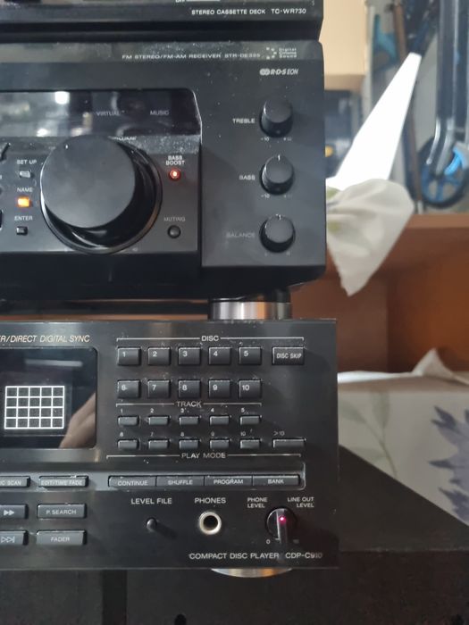 Linie audio Sony cu boxe