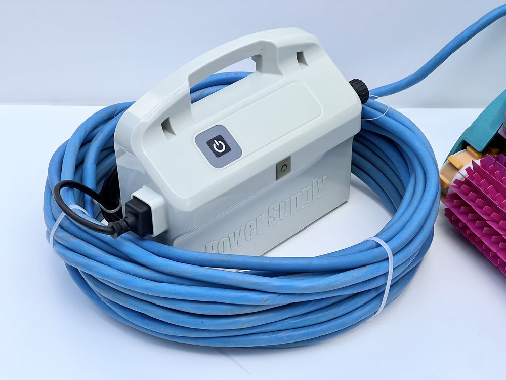 Robot de piscină Dolphin Diagnostic 2001