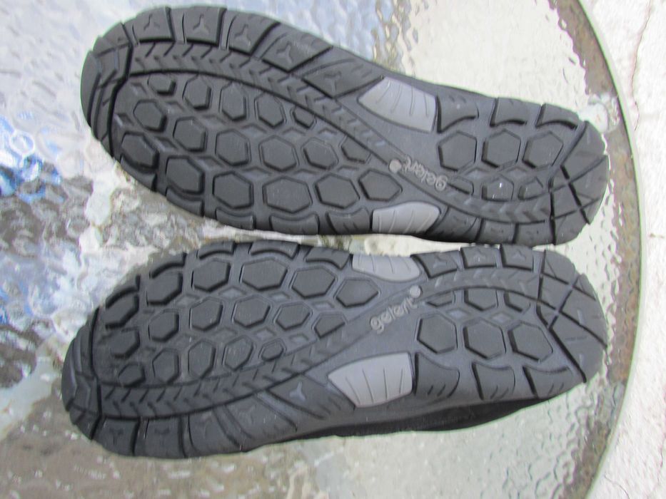 Мъжки туристически обувки Gelert Rocky