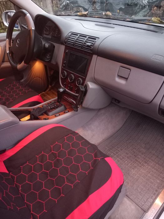 Vând Mercedes ML 2003