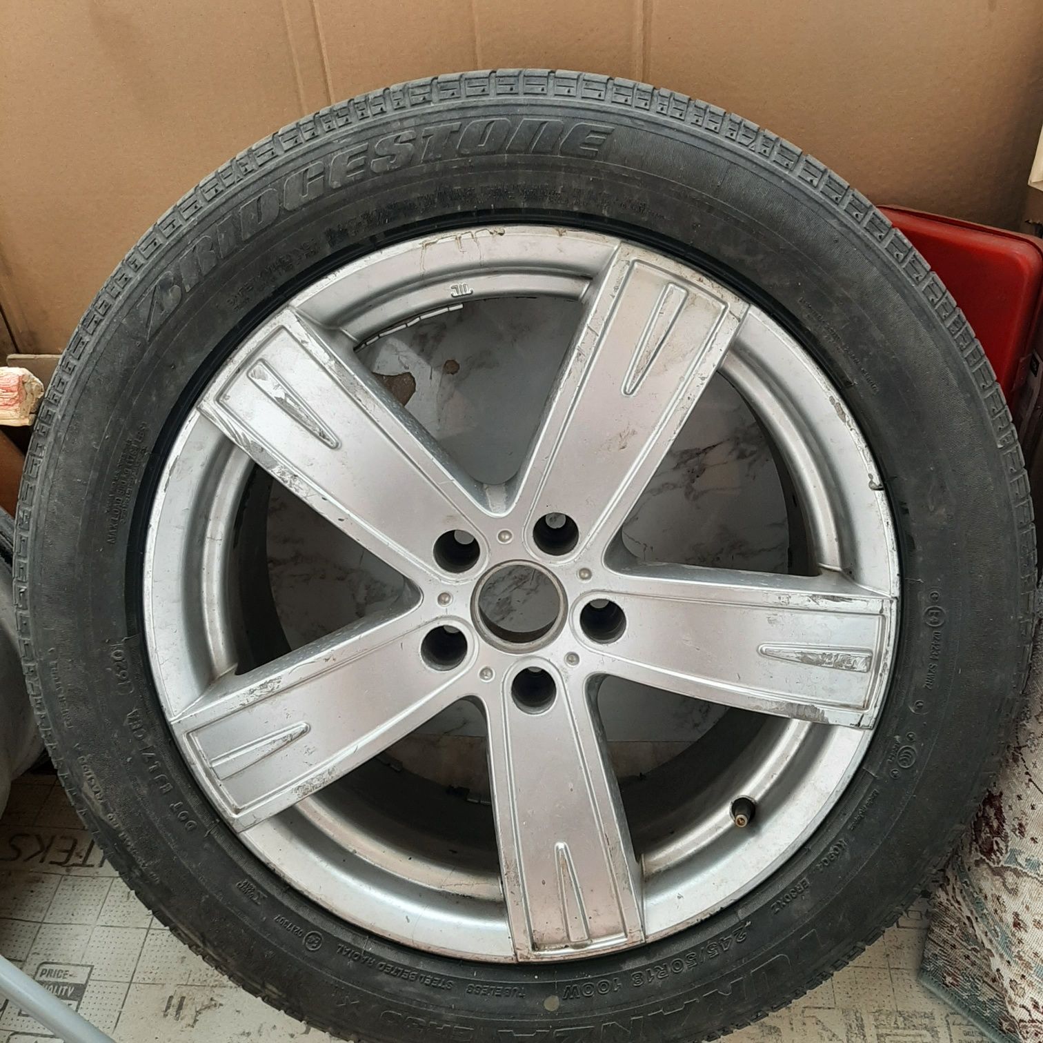 Срочно Продам диски с шинами r 18