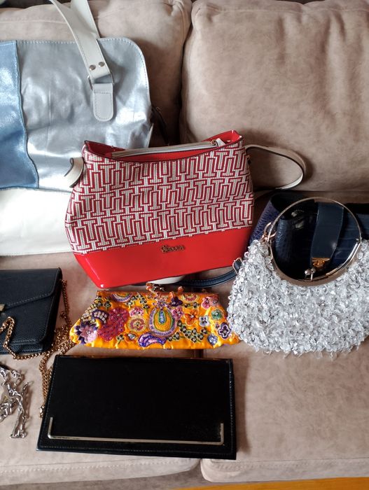 Дамски чанти за ежедневието и специални поводи