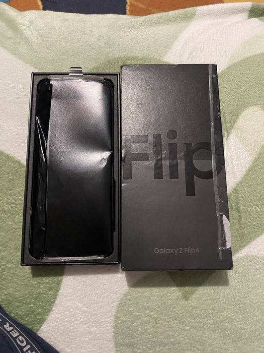 Samsung z flip 4