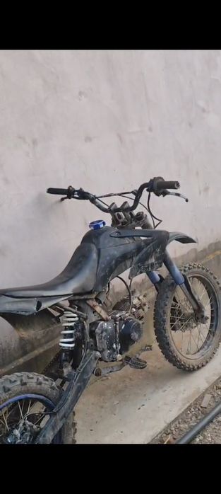 Vand sau schimb cross 125cc