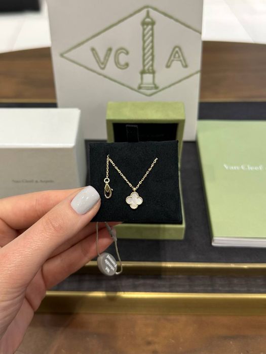 Подвеска Van Cleef & Arpels Sweet Alhambra