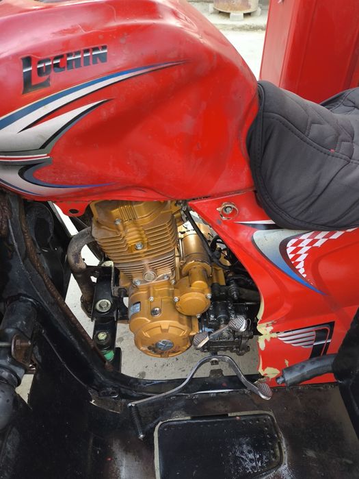 Лочин мото сотилади