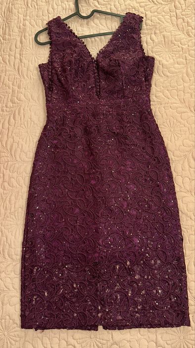 Официална рокля-носена само по веднъж