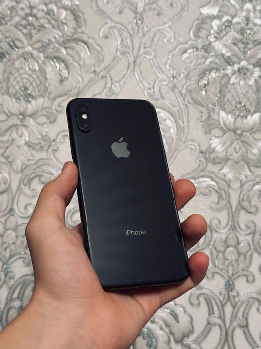 Продам iPhone X 64GB идеал