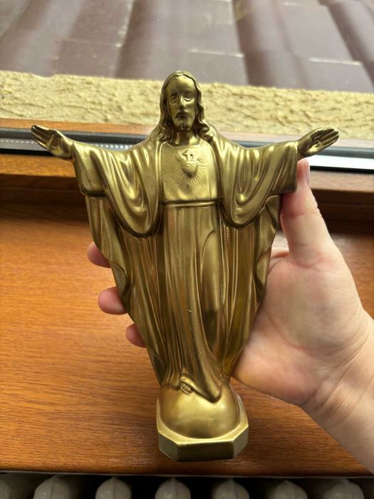 Statuetă cu Iisus Hristos din metal/vechime considerabilă/20cm.