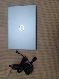 Laptop hp,256 gb spatiu stocare si 6 gb ram.