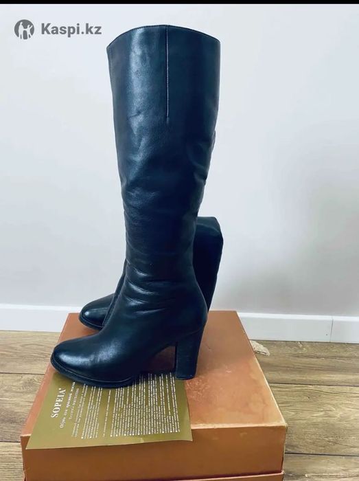 Зимняя женская обувь